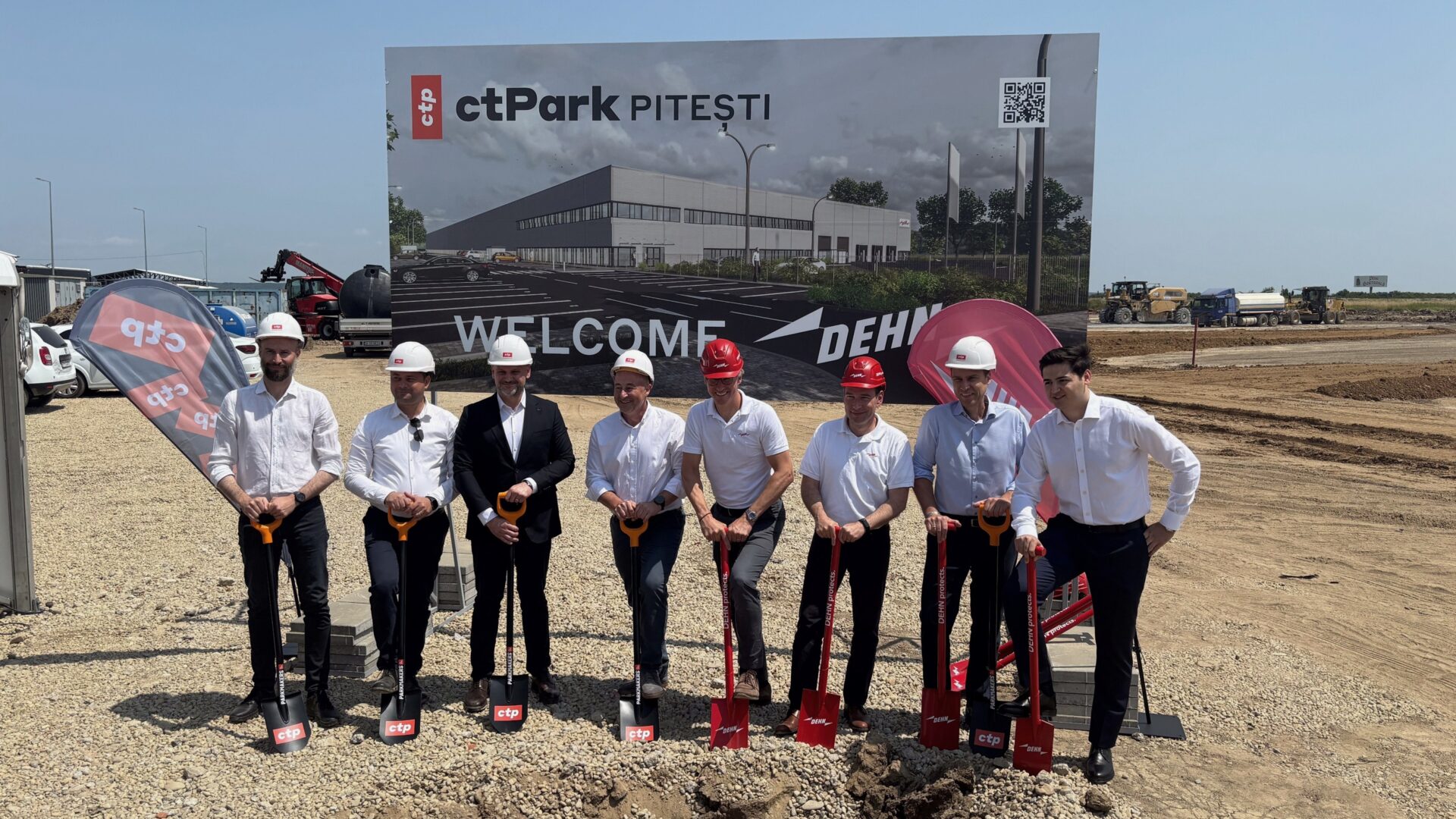 The photo shows the DEHN project team at the groundbreaking ceremony for the new production facility in Piteşti, Romania, as part of Rothbaum Consulting's success story.